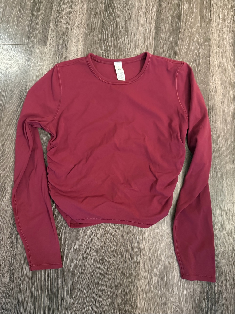 Lululemon Side Scrunch long sleeve top